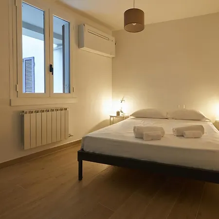 Flat Number 7 Milán